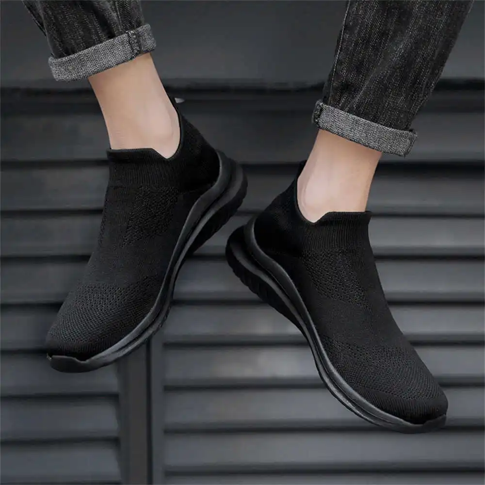 Streetwear Brand Italy - Sepatu olahraga pria, krem lembut baru