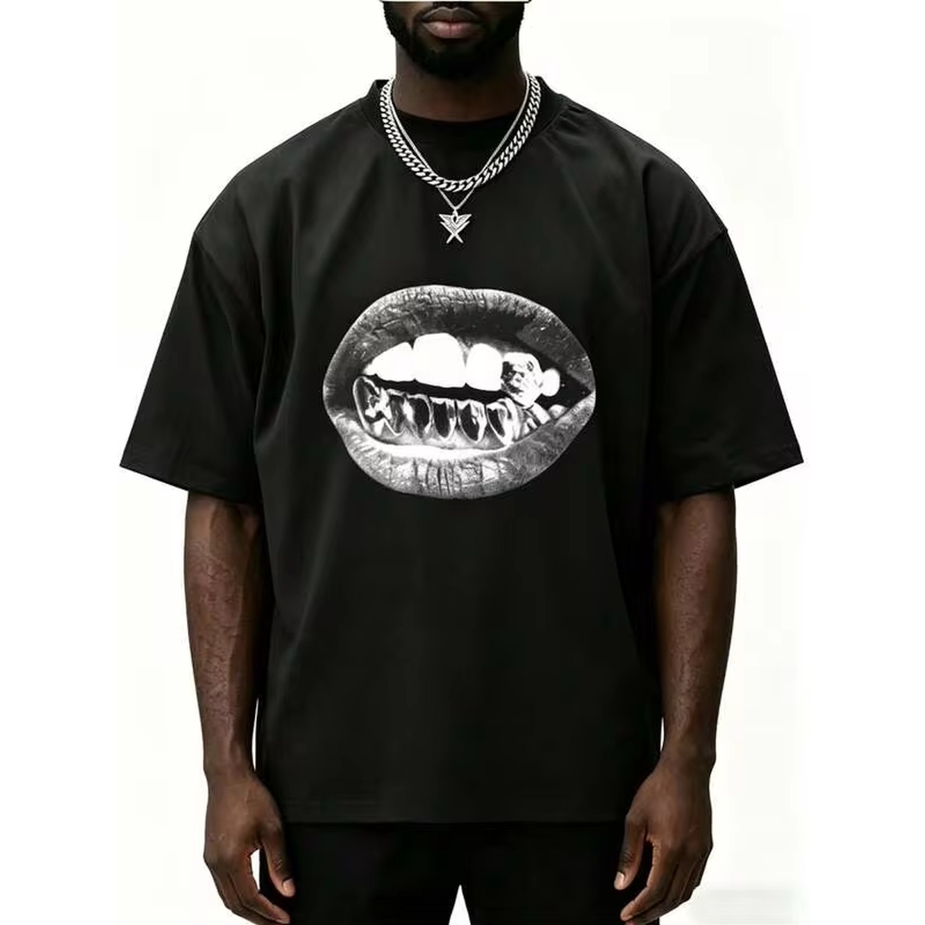Kaos Lengan Pendek Oversized L - Streetwear Brand Italy ulasan dan harga